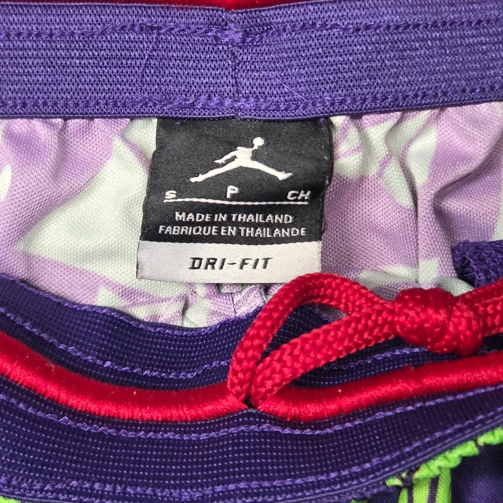 Jordan Dri-FIT Basketball Shorts Mens S Purple Volt Geometric All Over Print Y2K